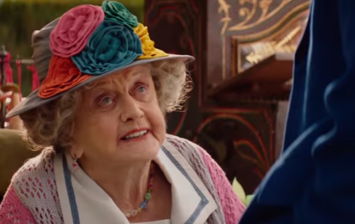 Angela Lansbury: il mondo dello spettacolo rende omaggio alla grande attrice 1 Angela Lansbury 2