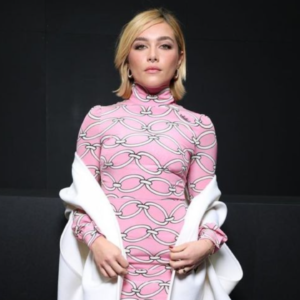 Florence Pugh fa discutere ancora! Ecco il suo look piccante alla Paris Fashion Week 2022