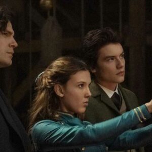 Enola Holmes 2: il nuovo trailer del sequel con Millie Bobby Brown ed Henry Cavill