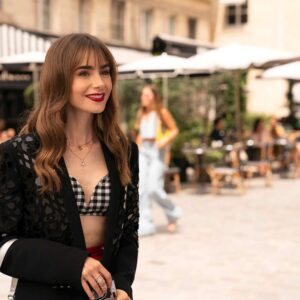 Emily in Paris: il trailer della terza stagione della serie con Lily Collins