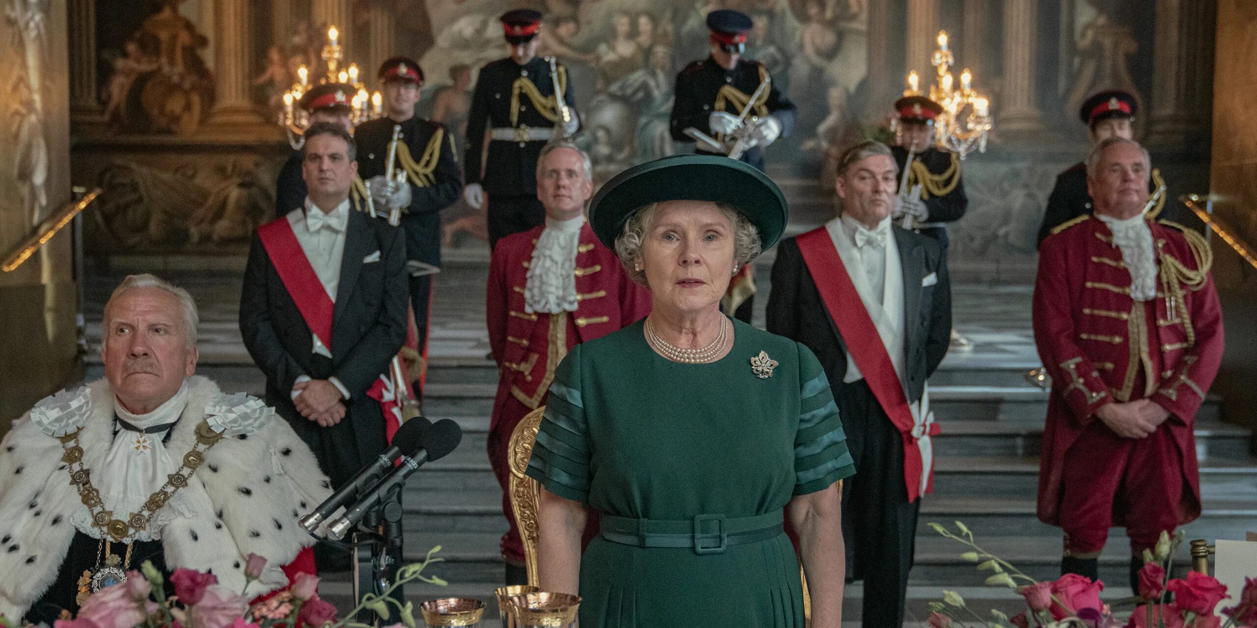 The Crown 5 recensione1