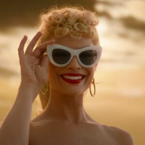 Barbie: la bambola interpretata da Margot Robbie viene bandita da Barbieland nella nuova sinossi del film di Greta Gerwig