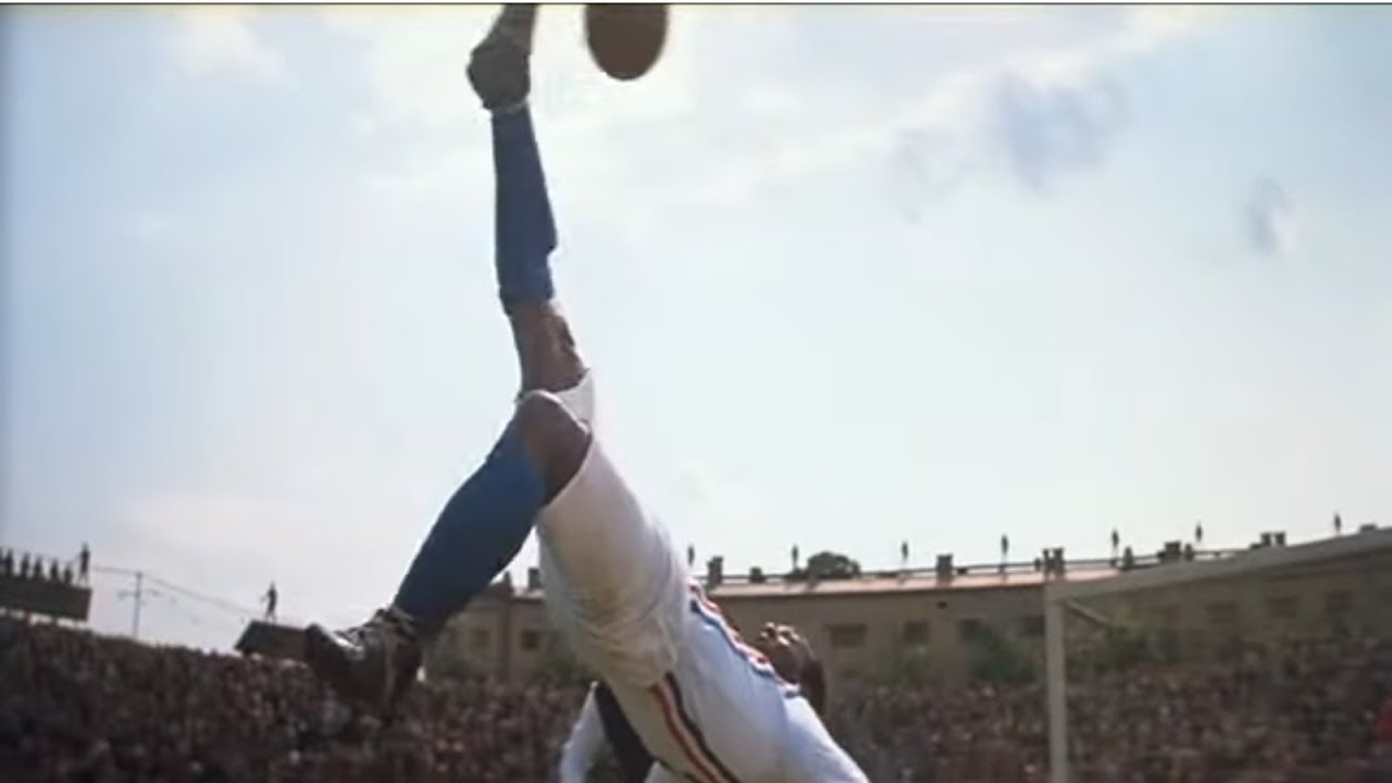 Pelé, Sky rende omaggio a O'Rei: la programmazione speciale per ricordare la leggenda del calcio 1 pelé sky