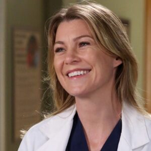 Grey’s Anatomy, Ellen Pompeo lascia la serie dopo 19 anni: l’uscita di scena di Meredith è stata criticata aspramente dagli spettatori di lunga data