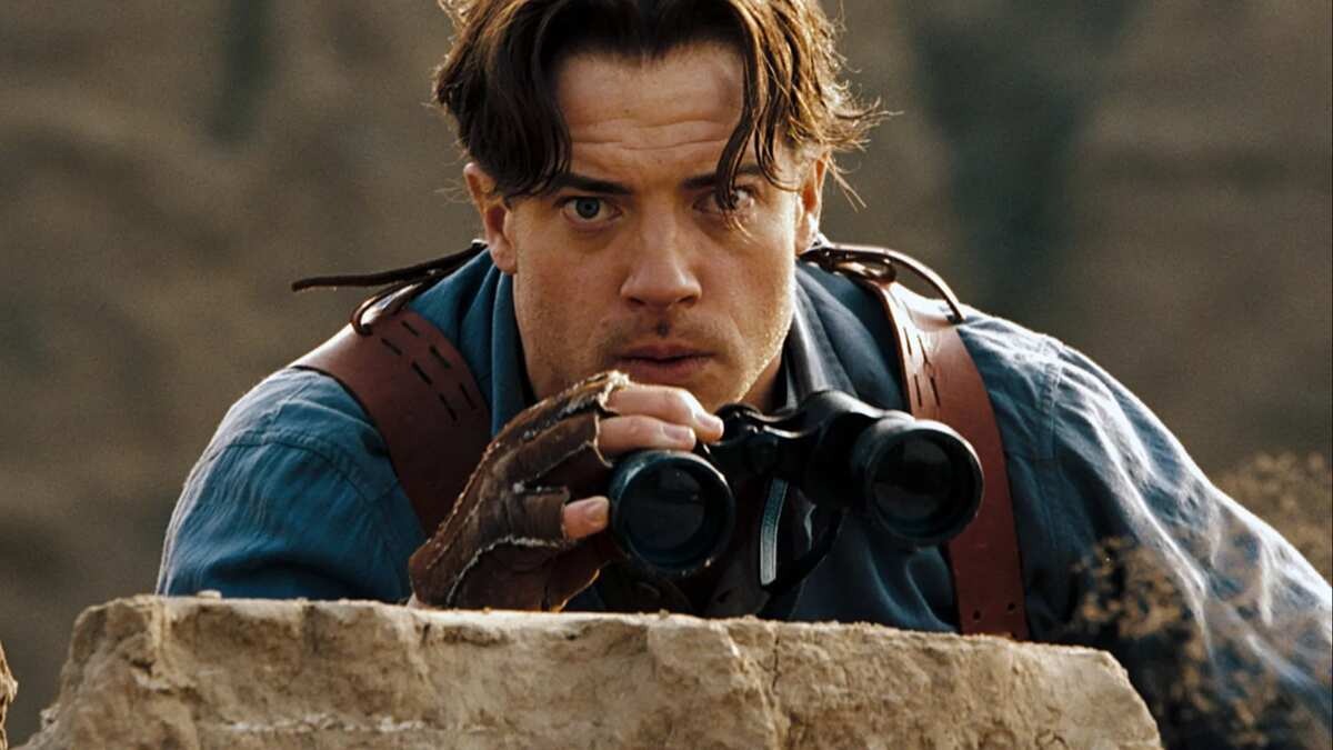 Brendan Fraser fa una sorpresa ai fan a una proiezione de La mummia in un cinema di Londra 1 brendan fraser la mummia