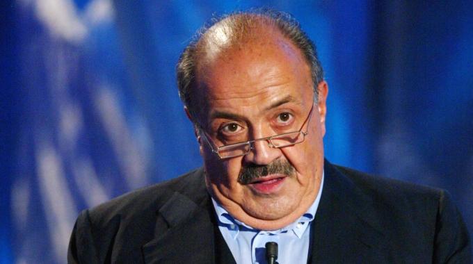 Maurizio Costanzo è morto: addio al giornalista, sceneggiatore e re del talk show italiano