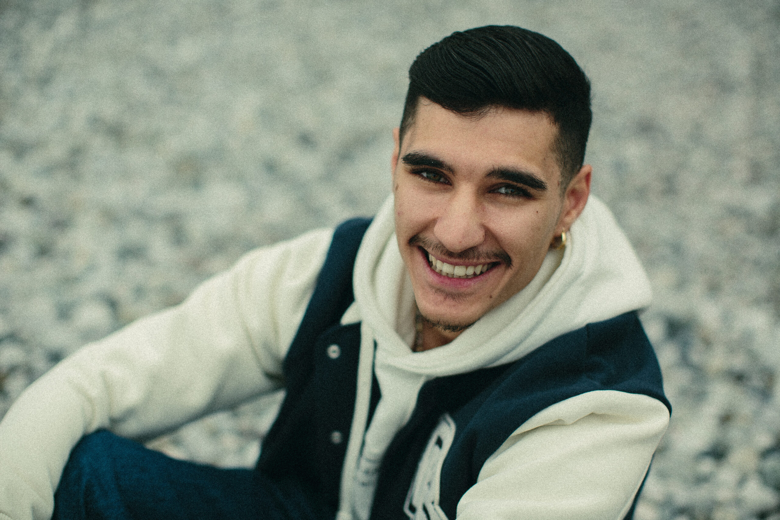 Intervista ad Antonio d'Aquino, Milos in Mare Fuori: "Dobbiamo lottare per affermare la nostra voce e non tradire i nostri sogni" 1 antonio d'aquino.