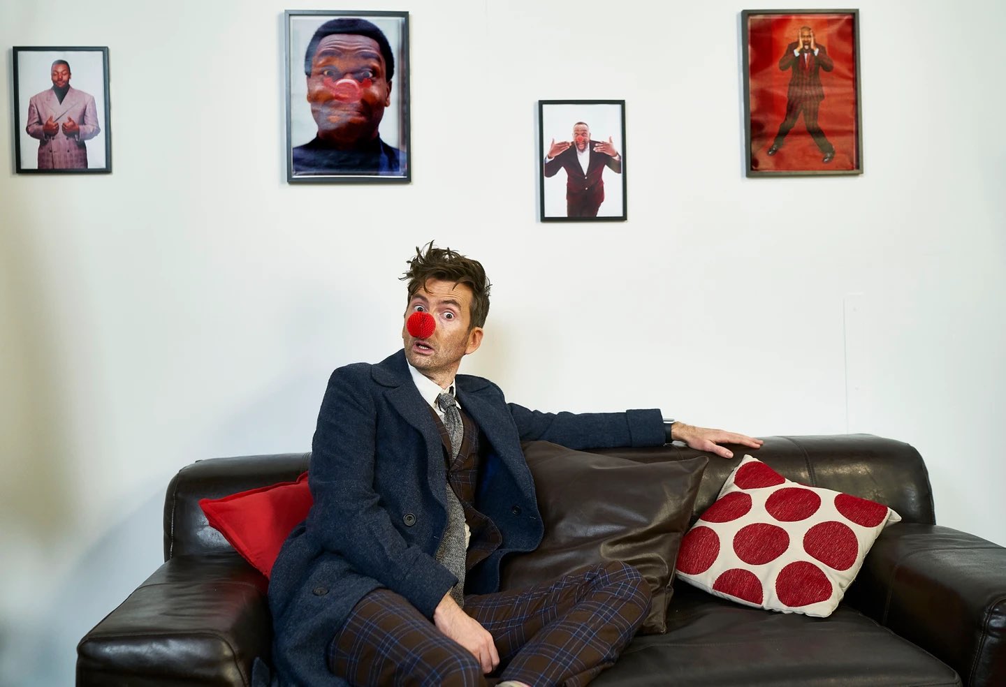 Doctor Who: scopriamo nel dettaglio il nuovo look di David Tennant 1 Doctor Who