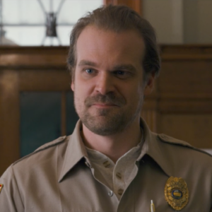 Stranger Things 5, David Harbour torna nei panni di Hopper nelle nuove immagini dal set