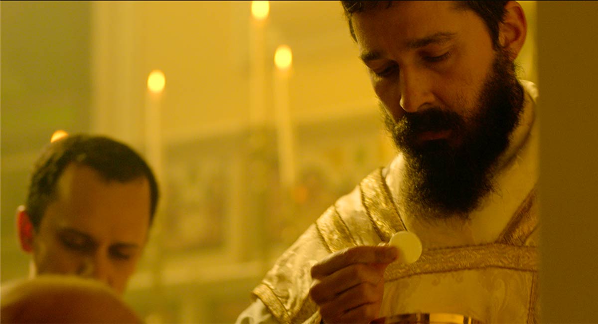 Shia LaBeouf è Padre Pio nel trailer del film di Abel Ferrara 1 padre pio
