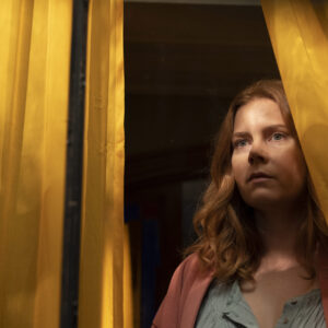 Nightbitch: Amy Adams scatena il suo lato oscuro nella nuova commedia horror