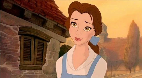 belle in una scena del film d animazione la bella e la bestia 143653 1