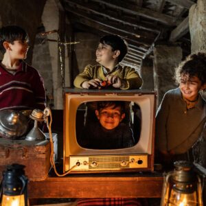 La luce nella masseria, dal 7 gennaio su Rai Uno il film per la tv che celebra i settant’anni della Rai