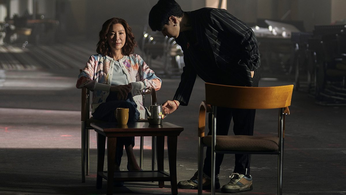 The Brothers Sun: una clip della serie Netflix con la premio Oscar Michelle Yeoh 1 the brothers sun