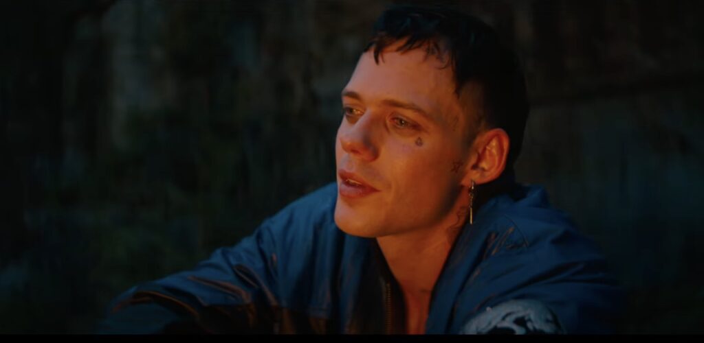 Il corvo: Lionsgate rimanda l'uscita del controverso reboot con Bill Skarsgård 2 il corvo