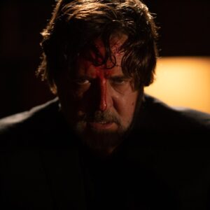 Russell Crowe, arriva il primo trailer del nuovo film horror The Exorcism!