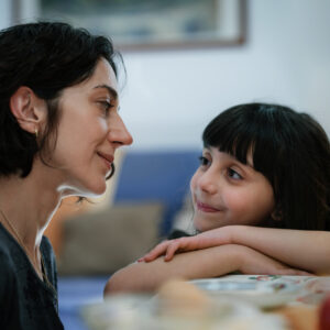 Shayda: recensione del film esordio della regista Noora Niasari prodotto da Cate Blanchett 