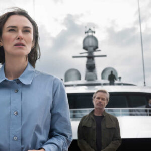 La donna della cabina numero 10: recensione del film Netflix con Keira Knightley