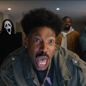 Scary Movie 6: torna la saga che dissacra l’horror, ecco il trailer